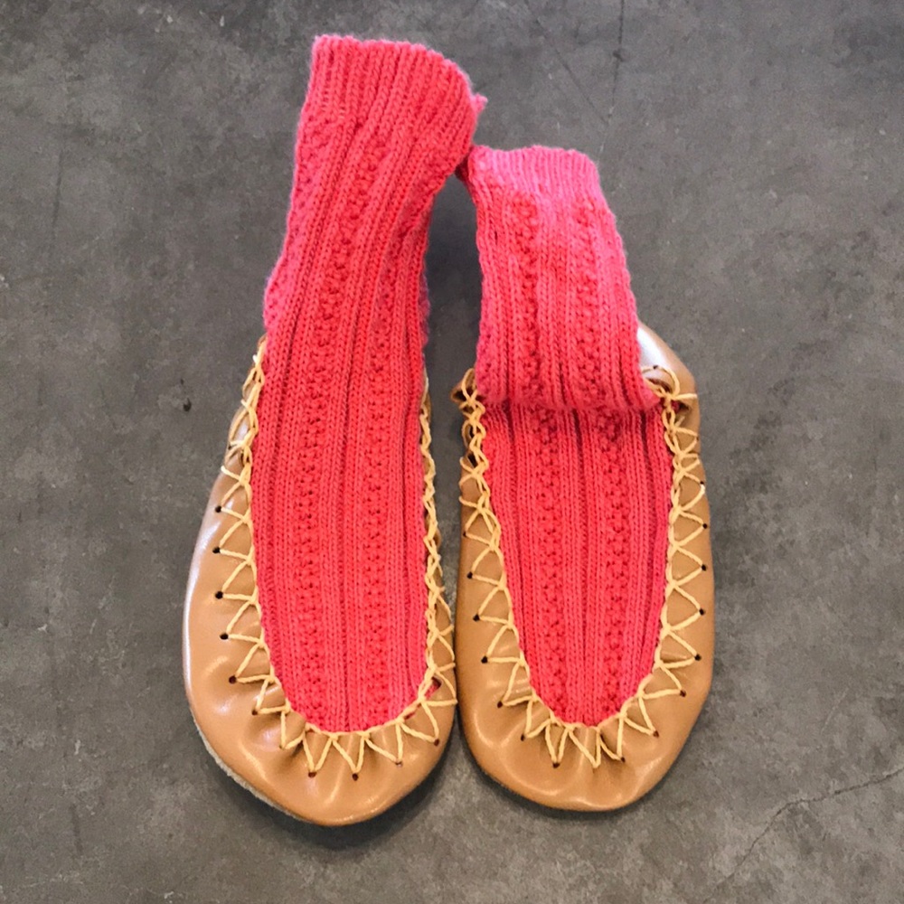Hanna Anderson sock moccasins